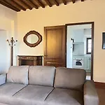 Rocca D'orcia And Otel *