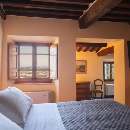 Rocca D'orcia And Hotel