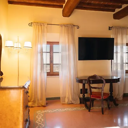 Rocca D'orcia And Hotel